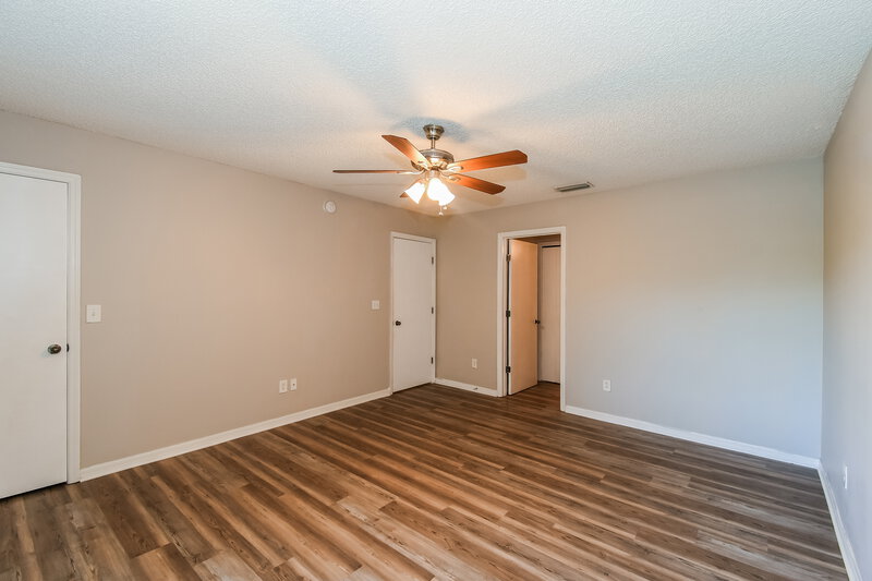 1,645/Mo, 7753 Highchair Ln Jacksonville, FL 32210 Main Bedroom View 2