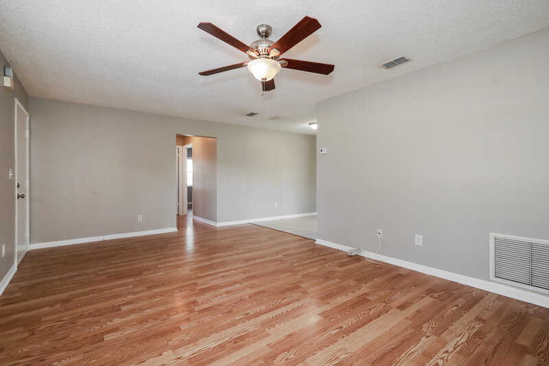 1,795/Mo, 190 Estancia St Saint Augustine, FL 32086 Living Room View