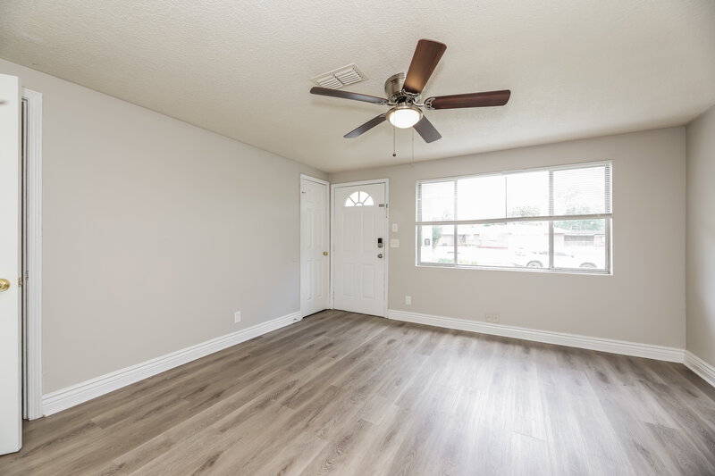 1,435/Mo, 5322 Boilard Dr Jacksonville, FL 32209 Misc View 3