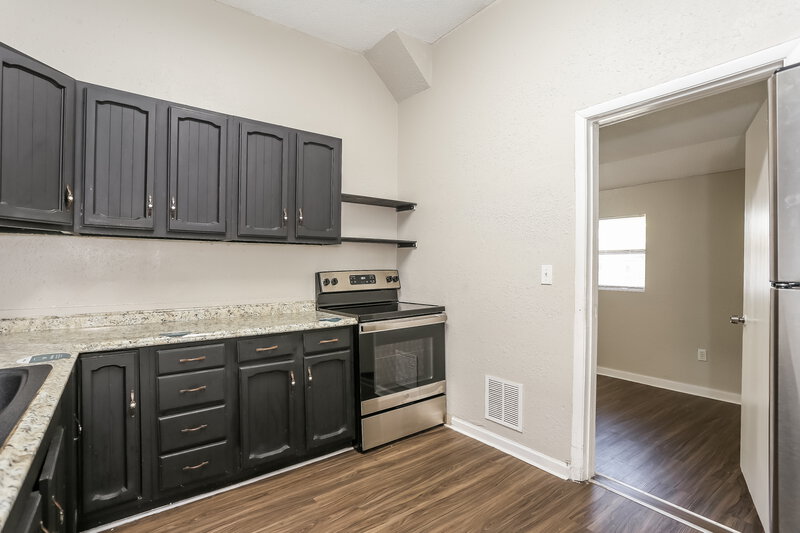 1,800/Mo, 2839 Spring Park Rd Jacksonville, FL 32207 Kitchen View
