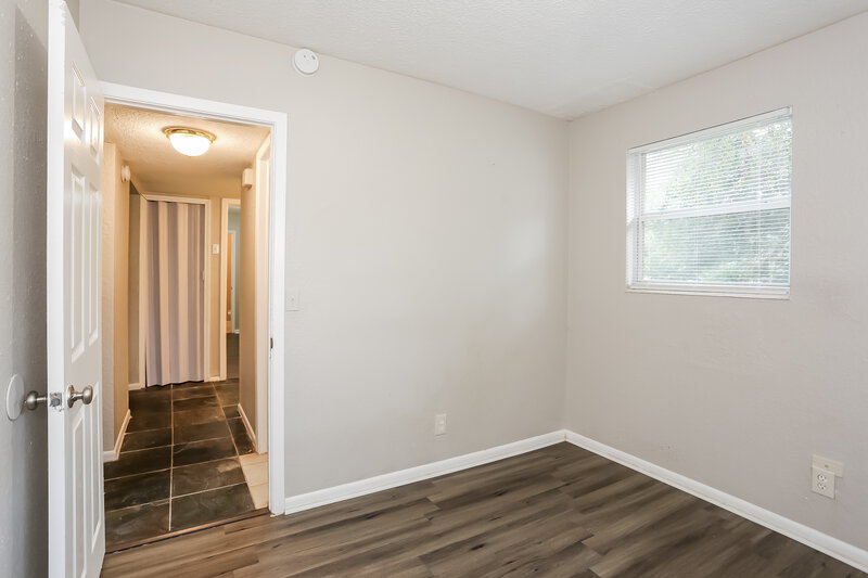 1,570/Mo, 6812 Hawkins Ct Jacksonville, FL 32219 Bedroom View 3