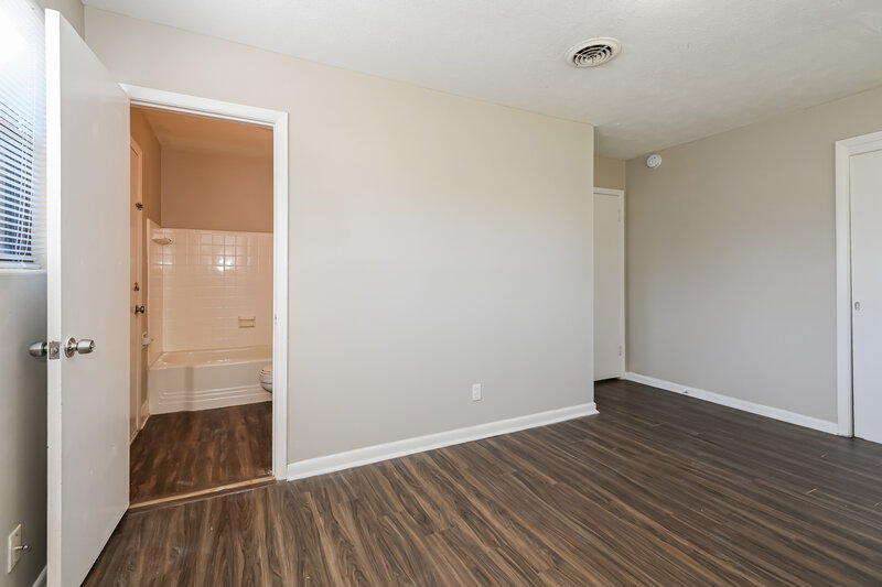 1,580/Mo, 3937 RODBY DR Jacksonville, FL 32210 Main Bedroom View