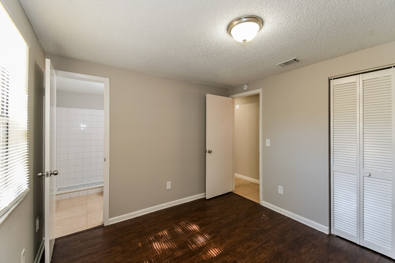 1,365/Mo, 7651 McCowan Dr Jacksonville, FL 32244 Main Bedroom View