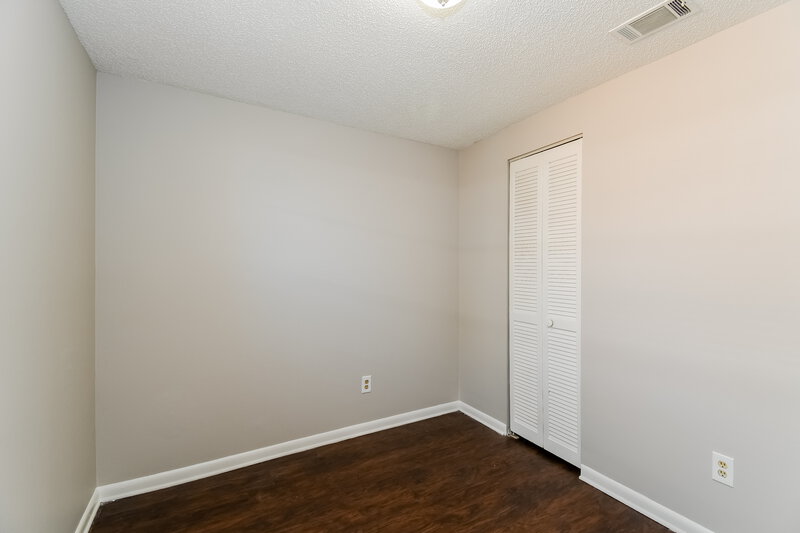 1,365/Mo, 7651 McCowan Dr Jacksonville, FL 32244 Bedroom View 3