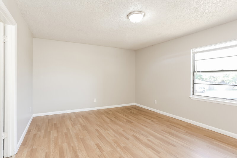1,585/Mo, 7656 Arble Dr Jacksonville, FL 32211 Main Bedroom View 2
