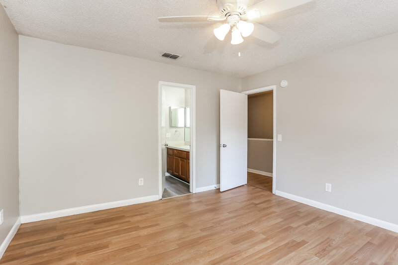 1,585/Mo, 7656 Arble Dr Jacksonville, FL 32211 Bedroom View