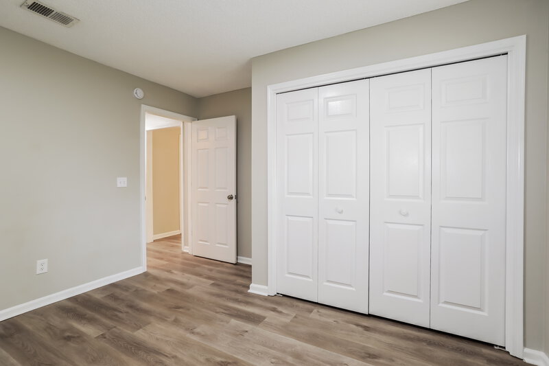 2,290/Mo, 12419 Long Lake Dr N Jacksonville, FL 32225 Bedroom View 2