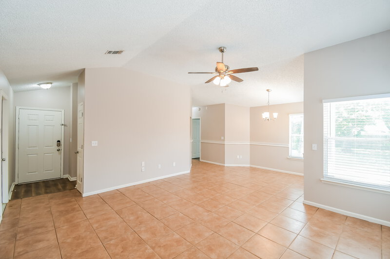 2,090/Mo, 341 Full Moon Trl Jacksonville, FL 32225 Living Room View 2