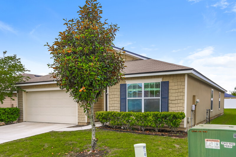 2,085/Mo, 1944 Rock Springs Way Middleburg, FL 32068 Front View