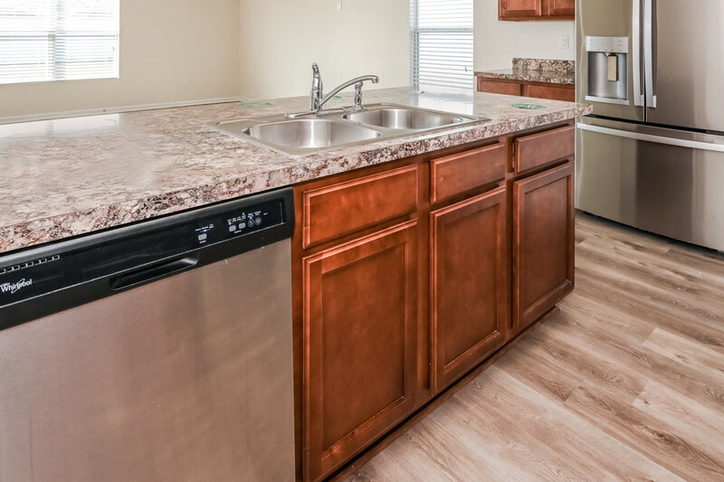 2,170/Mo, 1944 Rock Springs Way Middleburg, FL 32068 Kitchen View 2