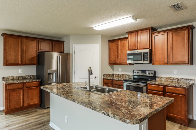 2,085/Mo, 1944 Rock Springs Way Middleburg, FL 32068 Kitchen View