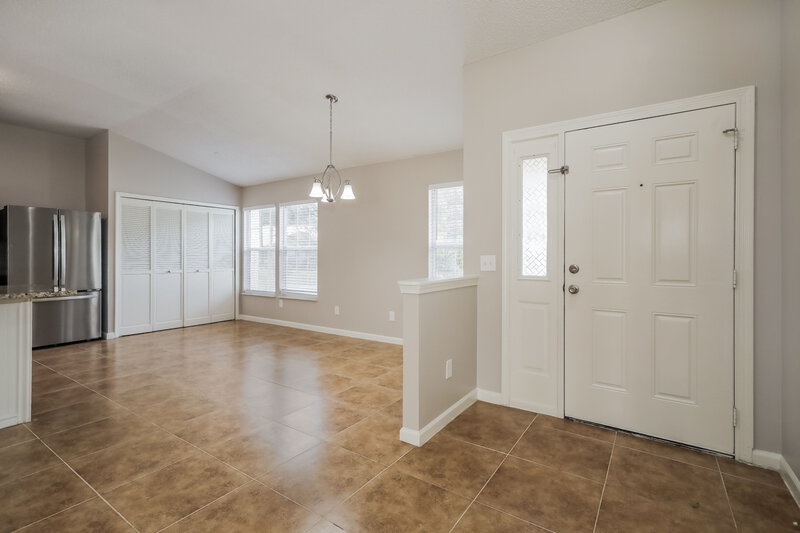 2,095/Mo, 2013 Saint Martins Dr W Jacksonville, FL 32246 Dining Room View 2