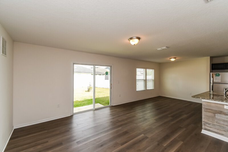 1,800/Mo, 11247 Liberty Square Ct Jacksonville, FL 32221 Living Room View