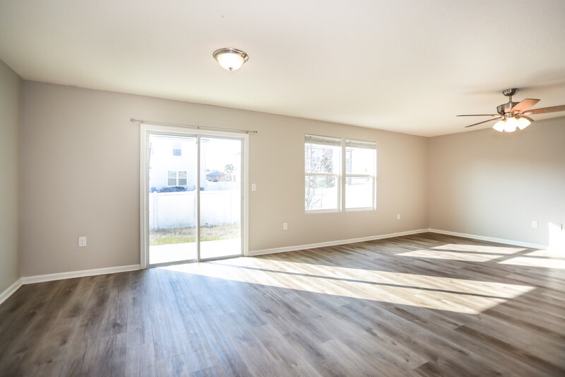 1,995/Mo, 2303 Pebble Point Dr Green Cove Springs, FL 32043 Dining Room View