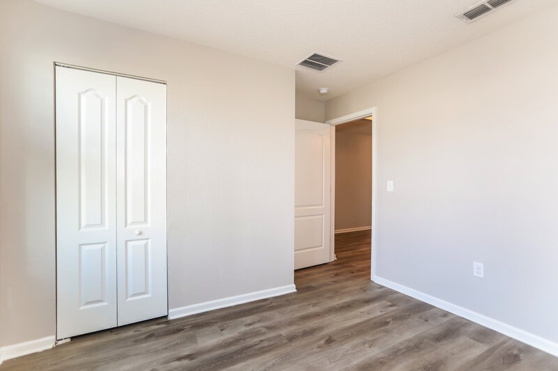 1,995/Mo, 2303 Pebble Point Dr Green Cove Springs, FL 32043 Bedroom View 2