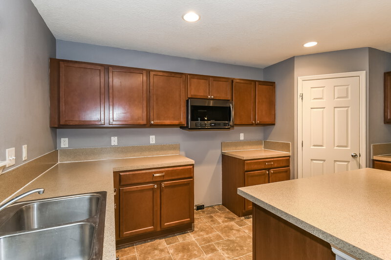 1,990/Mo, 7472 Mishkie Dr Jacksonville, FL 32244 Kitchen View 2