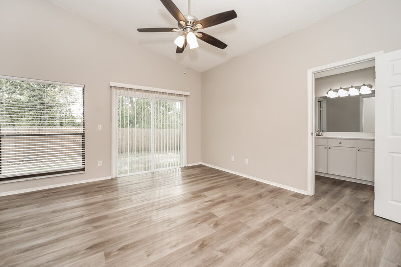 2,105/Mo, 1477 Classic Oak Rd E Jacksonville, FL 32225 Living Room View 4
