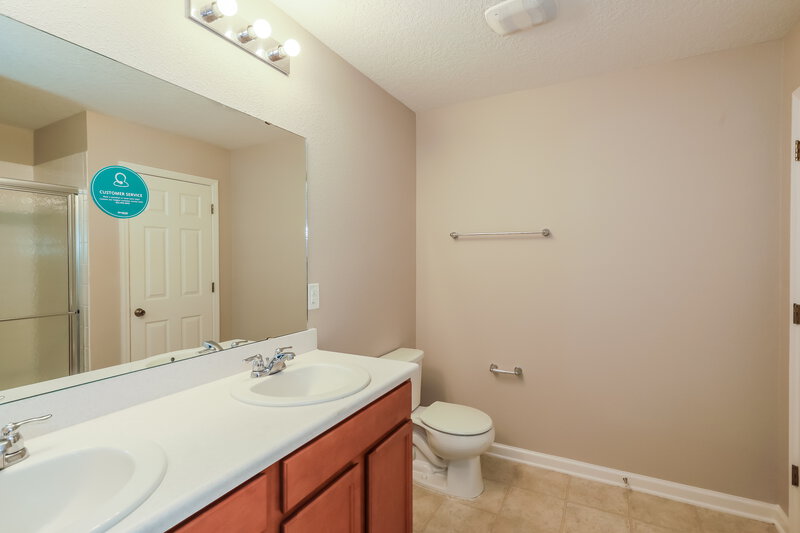 2,135/Mo, 136 Carnation St Saint Johns, FL 32259 Main Bathroom View