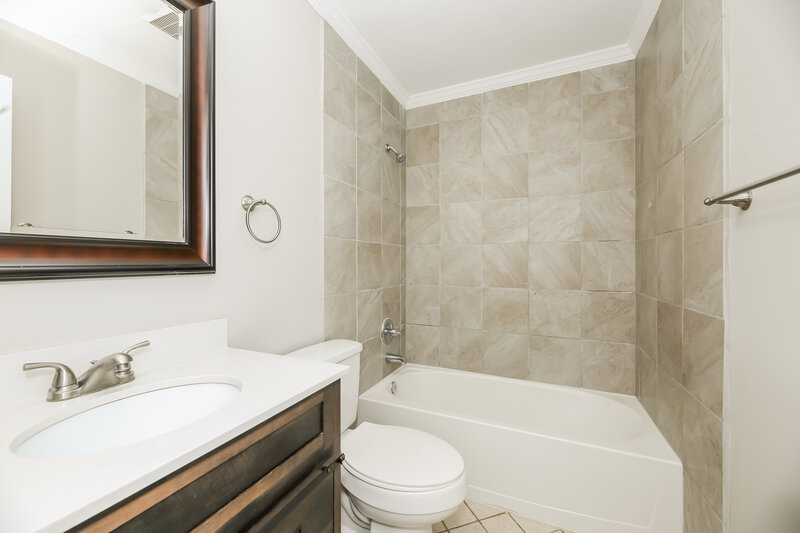 1,930/Mo, 10371 Arrow Bluff Ct Jacksonville, FL 32257 Bathroom View