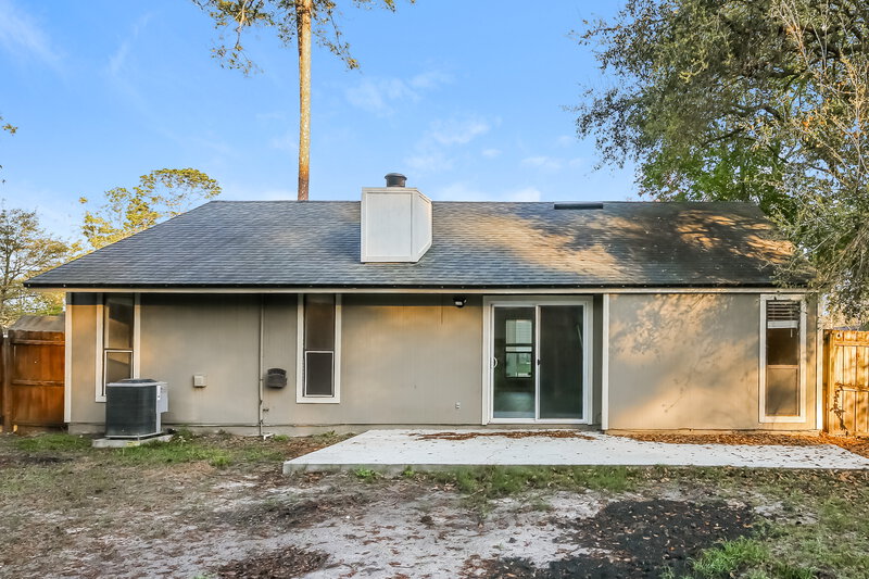 1,930/Mo, 10371 Arrow Bluff Ct Jacksonville, FL 32257 Rear View
