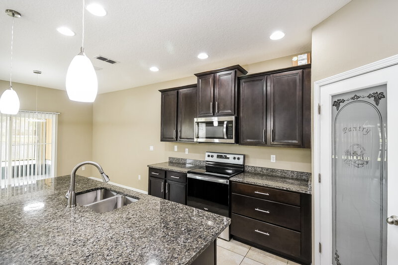 2,740/Mo, 918 Glendale Ln Orange Park, FL 32065 Kitchen View