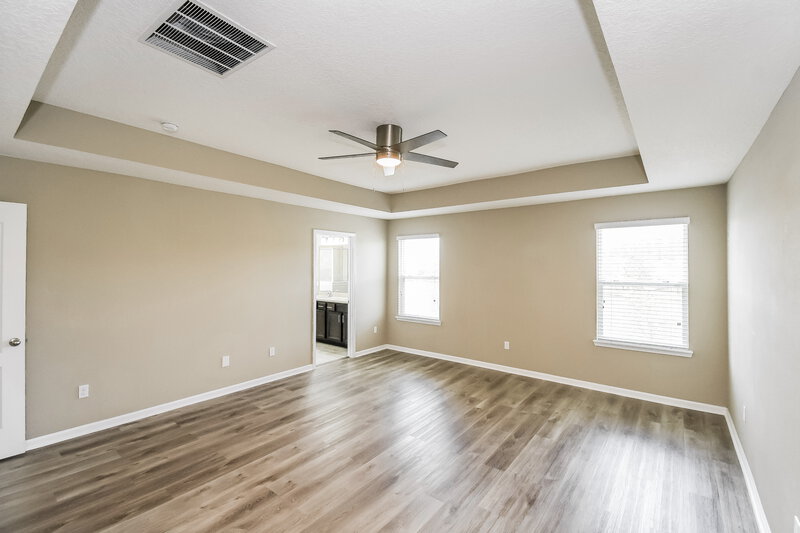 2,740/Mo, 918 Glendale Ln Orange Park, FL 32065 Main Bedroom View