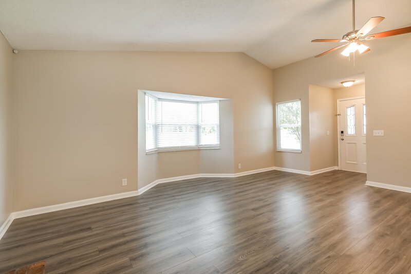 2,175/Mo, 9116 Shalamar Ct Jacksonville, FL 32257 Living Room View