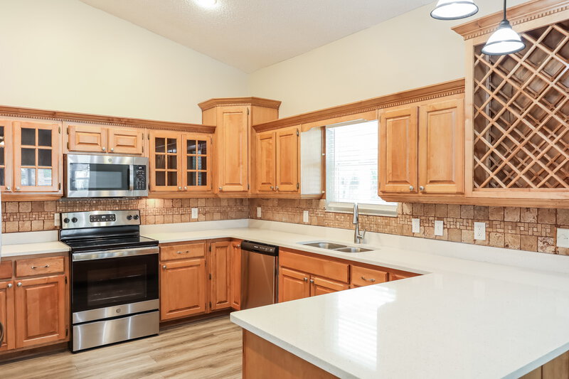2,175/Mo, 9116 Shalamar Ct Jacksonville, FL 32257 Kitchen View 2