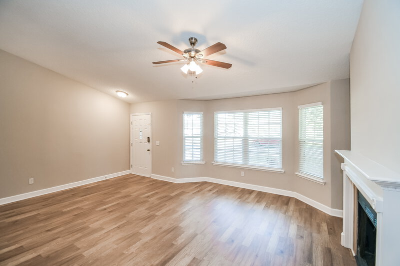2,155/Mo, 11256 Garden Moss Cir N Jacksonville, FL 32257 Living Room View