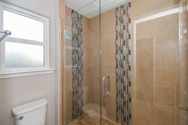 2,155/Mo, 11256 Garden Moss Cir N Jacksonville, FL 32257 Main Bathroom View 2
