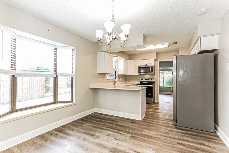 2,115/Mo, 2553 Sandlewood Cir Orange Park, FL 32065 Dining Room View