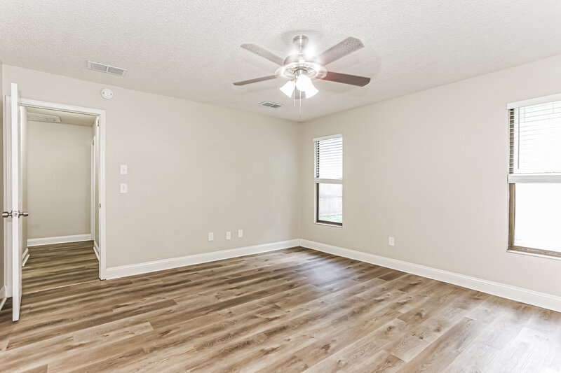 2,115/Mo, 2553 Sandlewood Cir Orange Park, FL 32065 Main Bedroom View 2