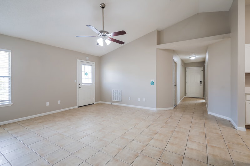 1,810/Mo, 1811 Sheraton Lakes Cir Middleburg, FL 32068 Living Room View
