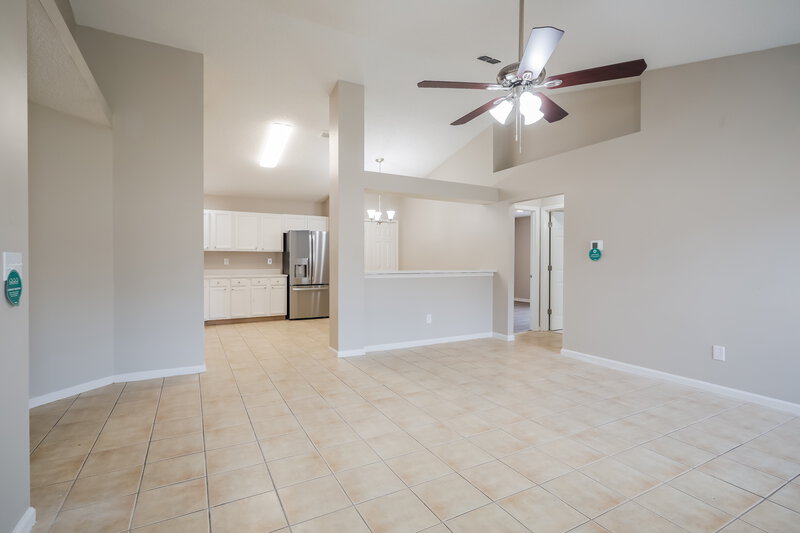1,810/Mo, 1811 Sheraton Lakes Cir Middleburg, FL 32068 Living Room View 2