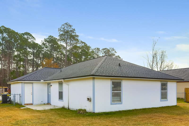 1,810/Mo, 1811 Sheraton Lakes Cir Middleburg, FL 32068 Rear View