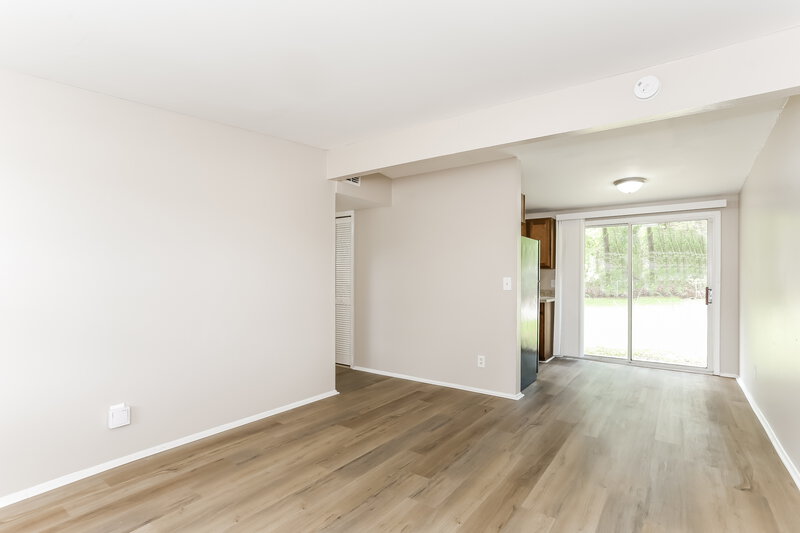 1,920/Mo, 1009 Beckner Ave Jacksonville, FL 32218 Living Room View