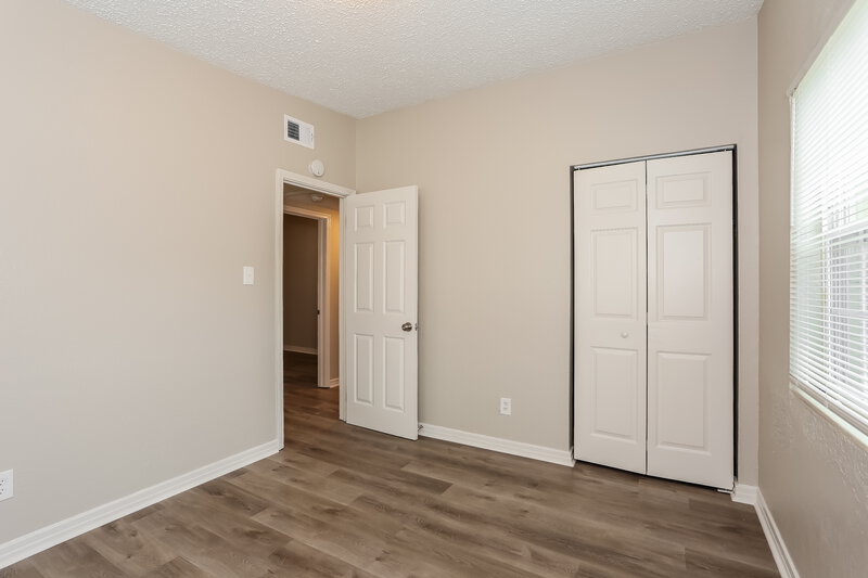 1,230/Mo, 10249 Haverford Rd Jacksonville, FL 32218 Main Bedroom View 2