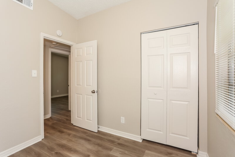 1,230/Mo, 10249 Haverford Rd Jacksonville, FL 32218 Bedroom View