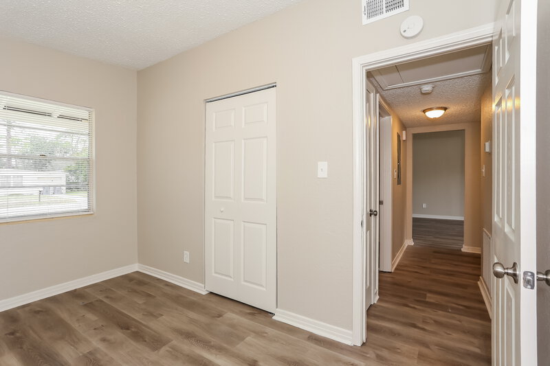 1,230/Mo, 10249 Haverford Rd Jacksonville, FL 32218 Bedroom View 3