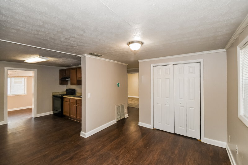 1,920/Mo, 10513 Suomi St Jacksonville, FL 32218 Living Room View 3