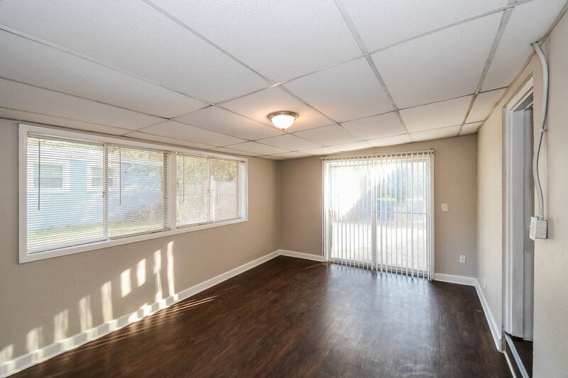 1,920/Mo, 10513 Suomi St Jacksonville, FL 32218 Family Room View