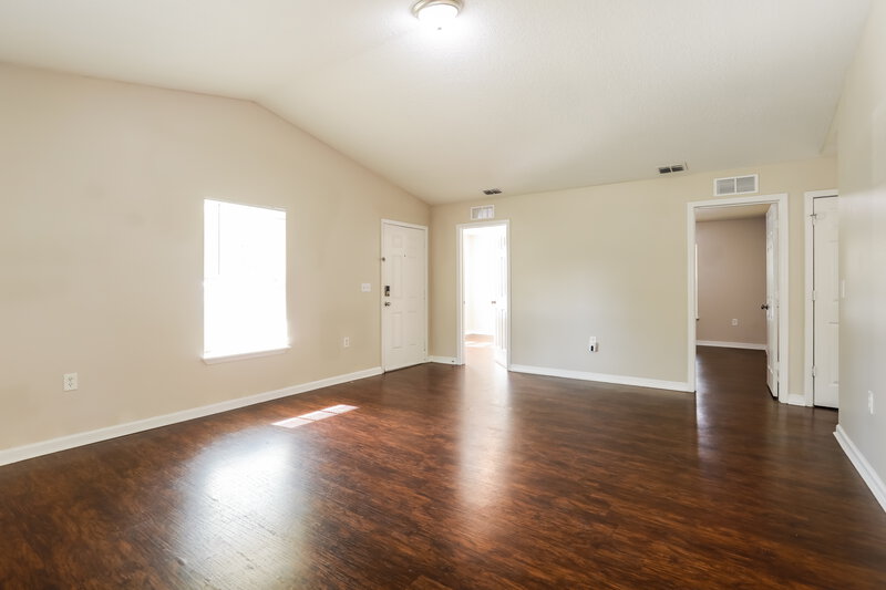 1,460/Mo, 1082 Melson Ave Jacksonville, FL 32254 Living Room View