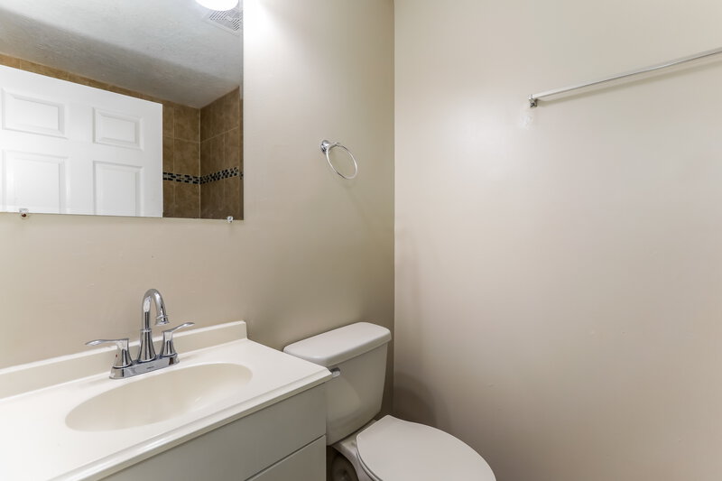 1,460/Mo, 1082 Melson Ave Jacksonville, FL 32254 Bathroom View