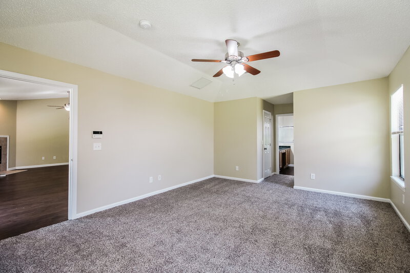 2,190/Mo, 10873 Lydia Estates Dr E Jacksonville, FL 32218 Main Bedroom View 2