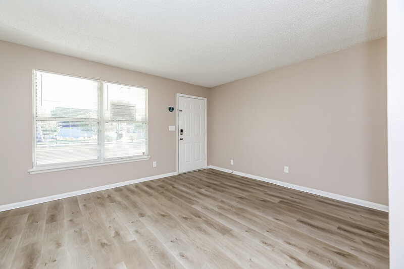 1,535/Mo, 1104 Le Brun Dr Jacksonville, FL 32205 Living Room View