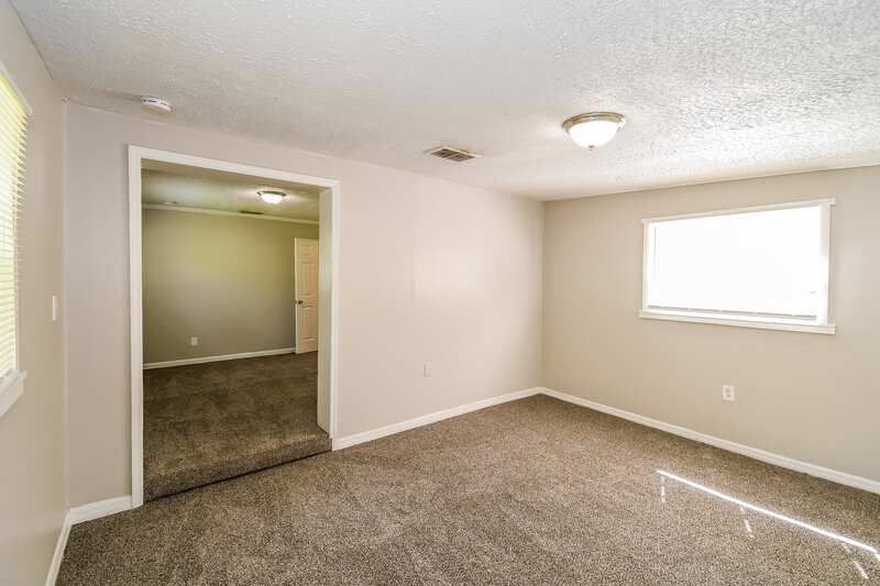 1,525/Mo, 1104 Mantes Ave Jacksonville, FL 32205 Sitting Room View