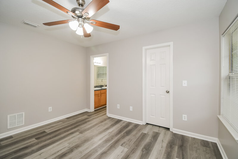 1,525/Mo, 1104 Saint Clair St Jacksonville, FL 32254 Main Bedroom View 2