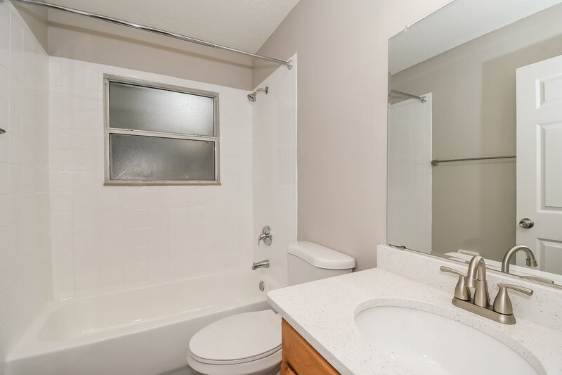 1,525/Mo, 1104 Saint Clair St Jacksonville, FL 32254 Bathroom View