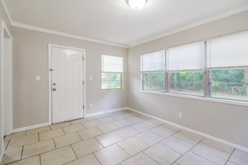 1,315/Mo, 1126 Bunker Hill Blvd Jacksonville, FL 32208 Family Room View 2