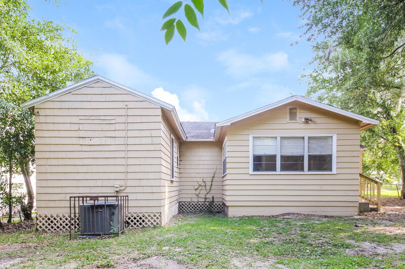 1,315/Mo, 1126 Bunker Hill Blvd Jacksonville, FL 32208 Rear View